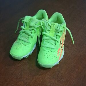 Nike Kids Neon Green Sneakers